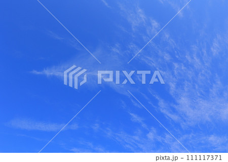 青空に浮かぶ雲 青空に浮かぶ雲 111117371