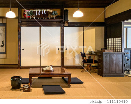 万徳旅館 内観 江戸東京たてもの園 初夏 万徳旅館 内観 江戸東京たてもの園 初夏 111119410