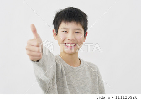 グッドサインをする男の子　白背景 111120928