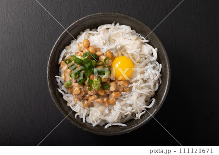 しらす納豆ごはん 111121671