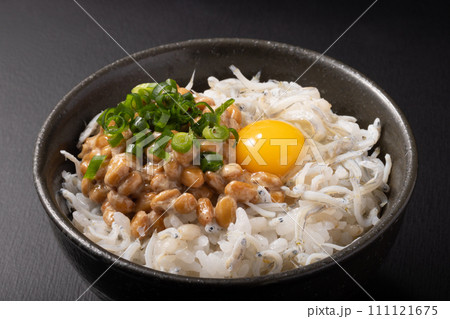 しらす納豆ごはん 111121675