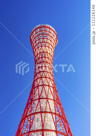 青空と早朝の神戸ポートタワー 兵庫県神戸市 青空と早朝の神戸ポートタワー 兵庫県神戸市 111126148