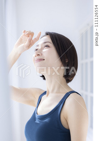 美しい女性 111126554