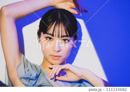 ファッションモデル ファッションモデル 111133092