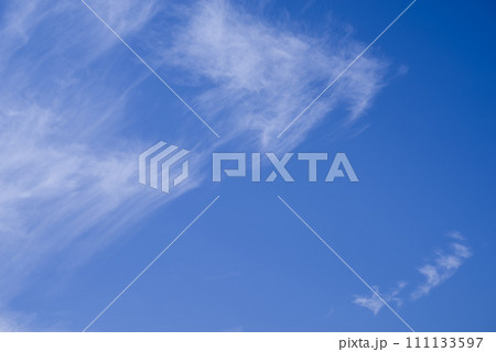 青空と薄雲 青空と薄雲 111133597