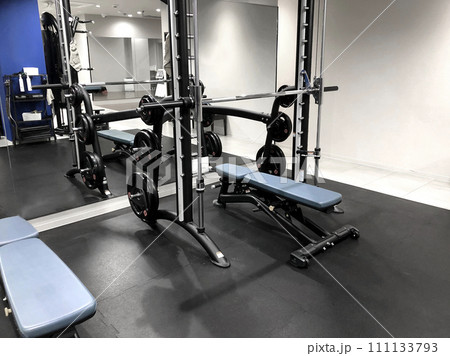 ベンチプレス（スミスマシン）	 111133793