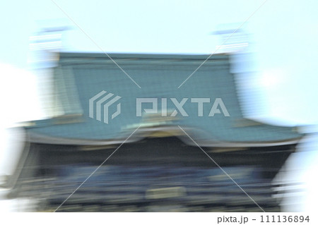 地震発生イメージ　（ 大阪城公園天守閣 ） 111136894