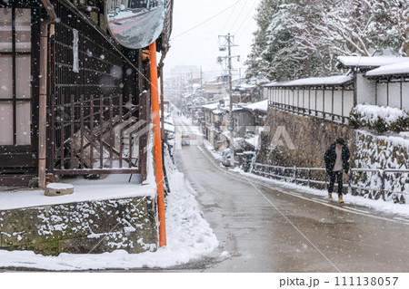 240124えび坂z014 111138057