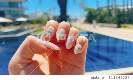 夏のリゾートマーメイドネイル 111143285