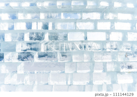 Harbin International Ice and Snow Sculpture Festival is an annual winter festival that takes place in Harbin, China. It is the world largest ice and snow festival. 111144129