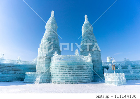 Harbin International Ice and Snow Sculpture Festival is an annual winter festival that takes place in Harbin, China. It is the world largest ice and snow festival. 111144130