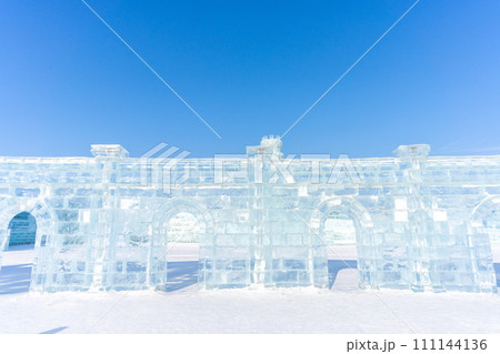 Harbin International Ice and Snow Sculpture Festival is an annual winter festival that takes place in Harbin, China. It is the world largest ice and snow festival. 111144136
