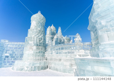 Harbin International Ice and Snow Sculpture Festival is an annual winter festival that takes place in Harbin, China. It is the world largest ice and snow festival. 111144148