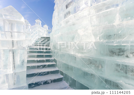Harbin International Ice and Snow Sculpture Festival is an annual winter festival that takes place in Harbin, China. It is the world largest ice and snow festival. 111144205