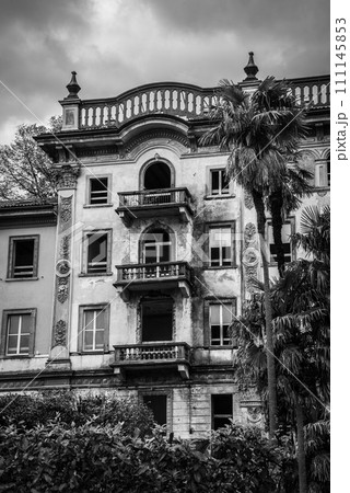 Ruin of an old hotel palace in Bellagio at lake Como 111145853