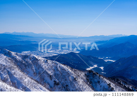 【雪山素材】冬の小遠見山から見た風景【長野県】 【雪山素材】冬の小遠見山から見た風景【長野県】 111148869