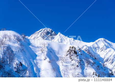 【雪山素材】冬の小遠見山から見た風景【長野県】 【雪山素材】冬の小遠見山から見た風景【長野県】 111148884