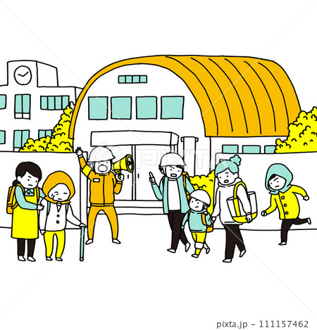 災害時に近所の学校の避難所へ向かう家族 111157462