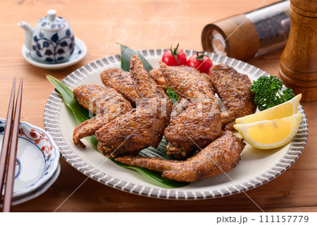 手羽先の唐揚げ 111157779