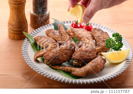 手羽先の唐揚げ 111157787