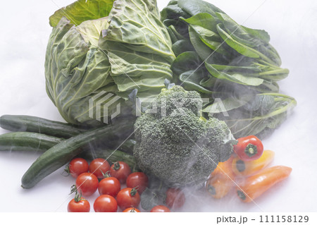 野菜　冷気　冷蔵庫　野菜 111158129