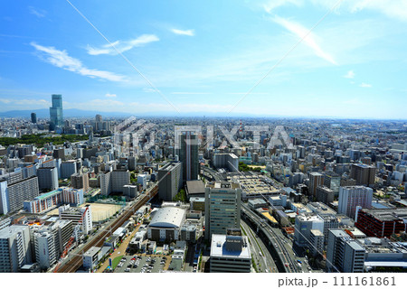 大阪市難波から見た大阪市南部の街並み 俯瞰 大阪市難波から見た大阪市南部の街並み 俯瞰 111161861