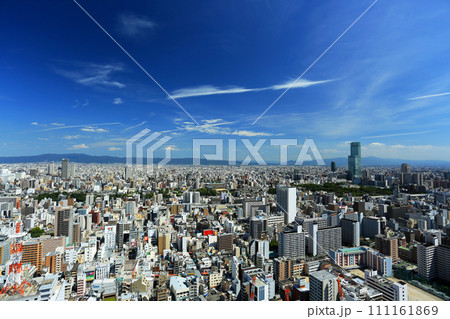 大阪市難波から見た天王寺方面の街並み　俯瞰 111161869