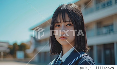 真剣な表情の女子高生_1　Generative AI 111163329