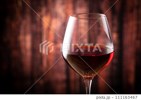 赤ワイン 赤ワイン 111163467