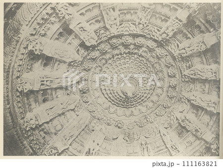 インド 寺院の天井 インド 寺院の天井 111163821