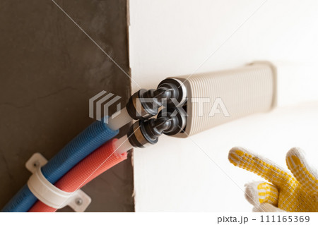 リフォーム工事　給水管　給湯管 111165369