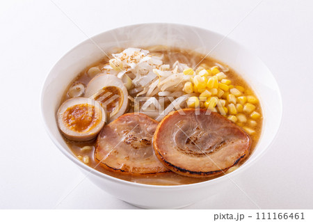 味噌ラーメンを食べる 111166461
