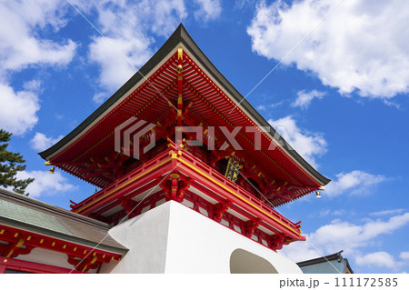 山口県下関市の赤間神宮 111172585