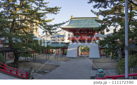 山口県下関市の赤間神宮 111172590