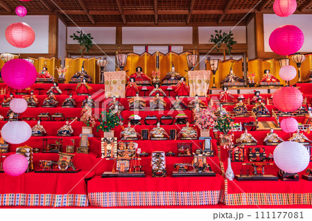春の堤治神社、美濃地の雛祭〈愛知県一宮市〉 111177081