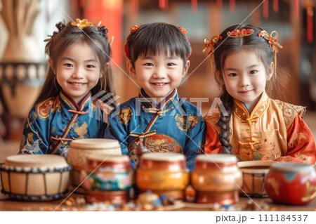 Portrait of children in traditional Chinese clothing 111184537