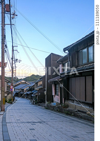 兵庫・赤穂市 夕暮れの坂越・大道 兵庫・赤穂市 夕暮れの坂越・大道 111189050