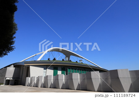 東京都世田谷区の駒沢オリンピック公園の風景 111189724