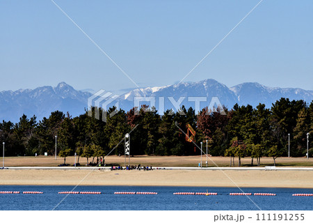 新舞子海岸　撤去予定の風車 111191255