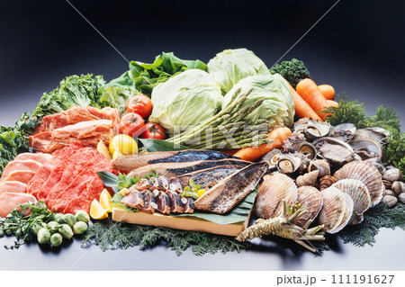 色々な食材盛り合わせ 111191627