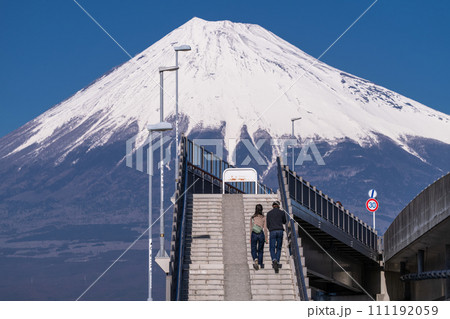 《静岡県》富士山夢の大橋・外国人観光客に人気の撮影スポット 111192059