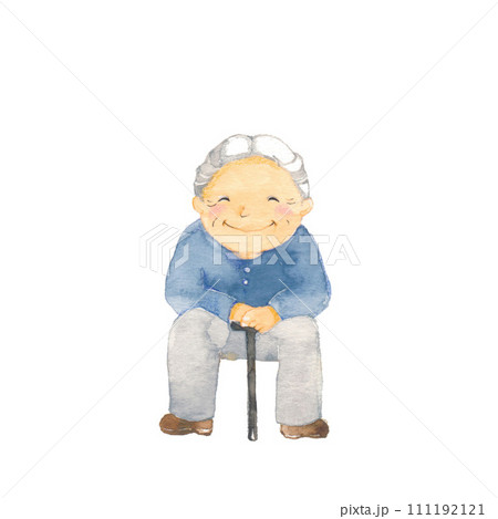 笑顔で座るおじいさん 111192121