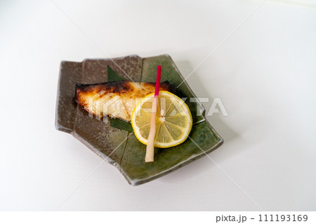 ぎんだら西京焼きイメージ|ギンダラ|銀だら|焼き魚|居酒屋|寿司店|宴会|コース料理|通信販売 ぎんだら西京焼きイメージ|ギンダラ|銀だら|焼き魚|居酒屋|寿司店|宴会|コース料理|通信販売 111193169