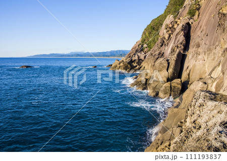 世界遺産「鬼ヶ城」(三重県・熊野市) 111193837