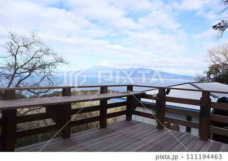 ウッドデッキから望む富士山 ウッドデッキから望む富士山 111194463