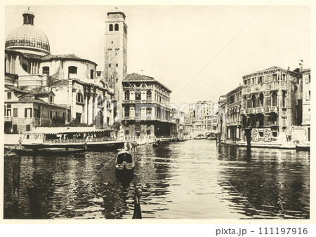 昔のイタリア ヴェネツィアの写真素材 [111197916] - PIXTA