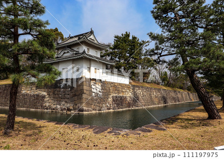 京都・二条城の西南隅櫓 京都・二条城の西南隅櫓 111197975