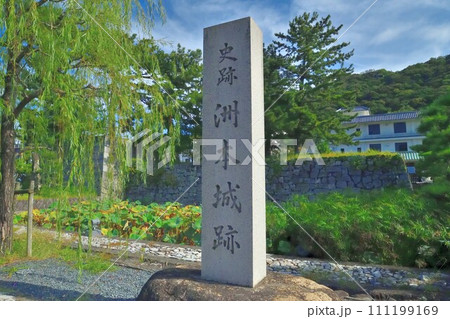 晴れた日の淡路の国「洲本城」の景色・眺望 晴れた日の淡路の国「洲本城」の景色・眺望 111199169