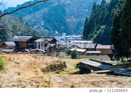 【重要伝統的建造物群保存地区】大屋町大杉　段々畑と集落2　兵庫県養父市 111200685
