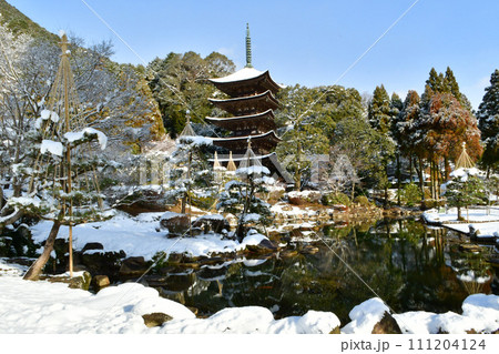 瑠璃光寺五重塔 瑠璃光寺五重塔 111204124